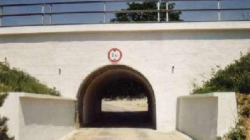  Referencie / Sanácia mosta v km 52,417 trate D.N.Ves-Štúrovo  - foto