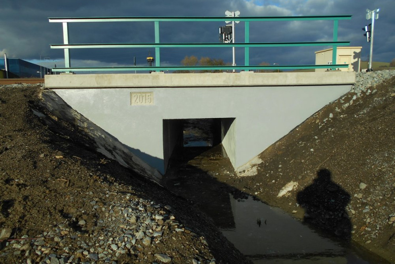  Referencie / Odstranění propadu rychlosti na trati Brno - Uherské Hradiště v úseku Blažovice (mimo) - Nesovice (mimo) - foto