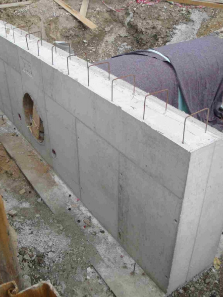 ŽSR, Modernizácia železničnej trate Nové Mesto nad Váhom - Púchov, žkm 100,500 - 159,100 pre traťovú rýchlosť do 160 km/hod. - III. etapa, UČS 32 - 32.51 Tr. úsek Trenčín - Tr. Teplá, priepust v nžkm 125,155