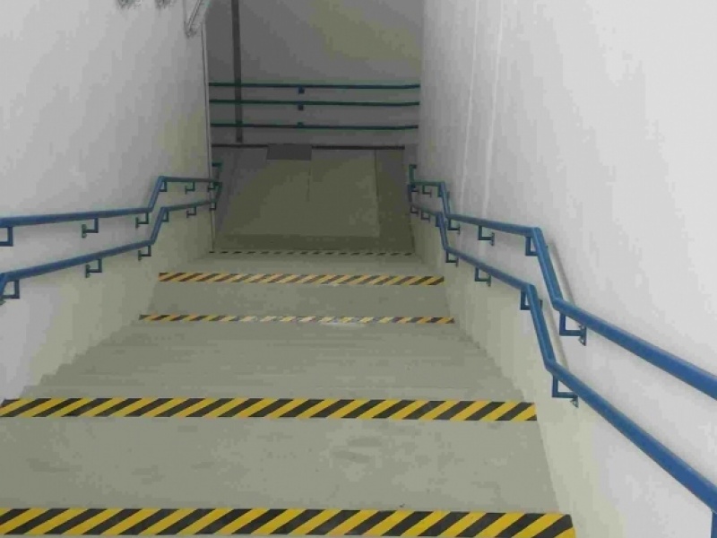 ŽSR, Modernizácia železničnej trate Nové Mesto nad Váhom - Púchov, žkm 100,500 - 159,100 pre traťovú rýchlosť do 160 km/hod. - III. etapa, UČS 32 - 38.06 Tr. úsek Trenčín - Tr. Teplá, komunikácia podchodu pre chodcov v nžkm 127,168